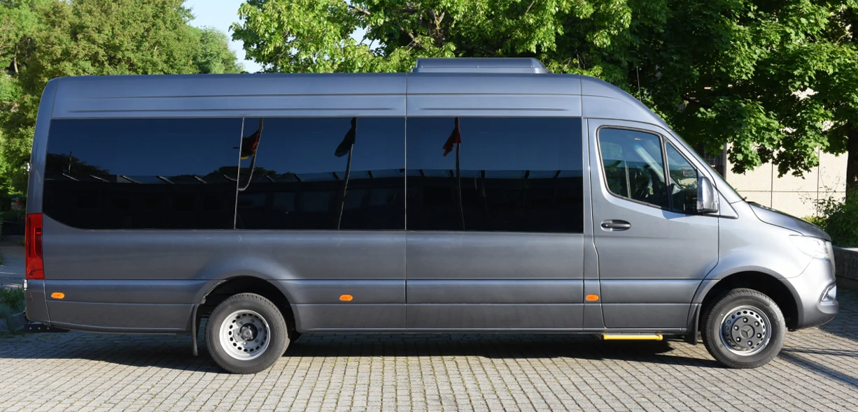 19-Seat Mercedes-Benz Sprinter 2