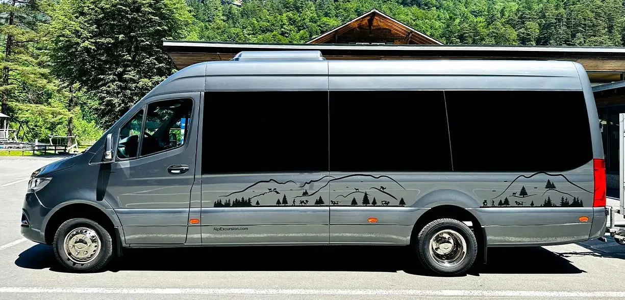 19-Seat Mercedes-Benz Sprinter 1