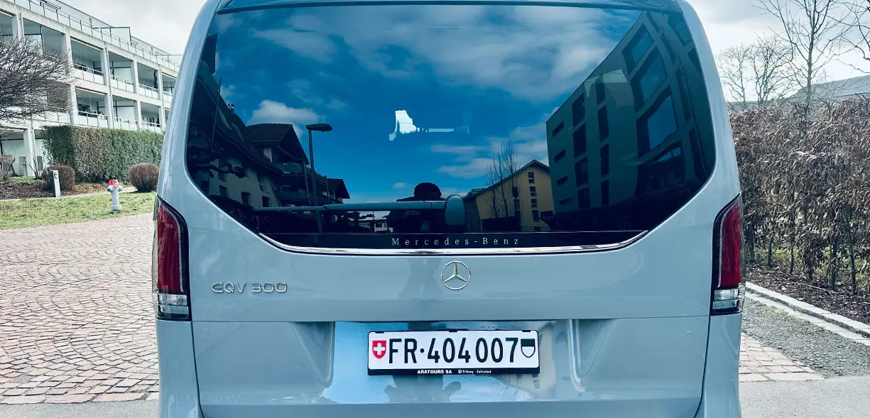 Mercedes-Benz EQV 300 Extra-Long 4