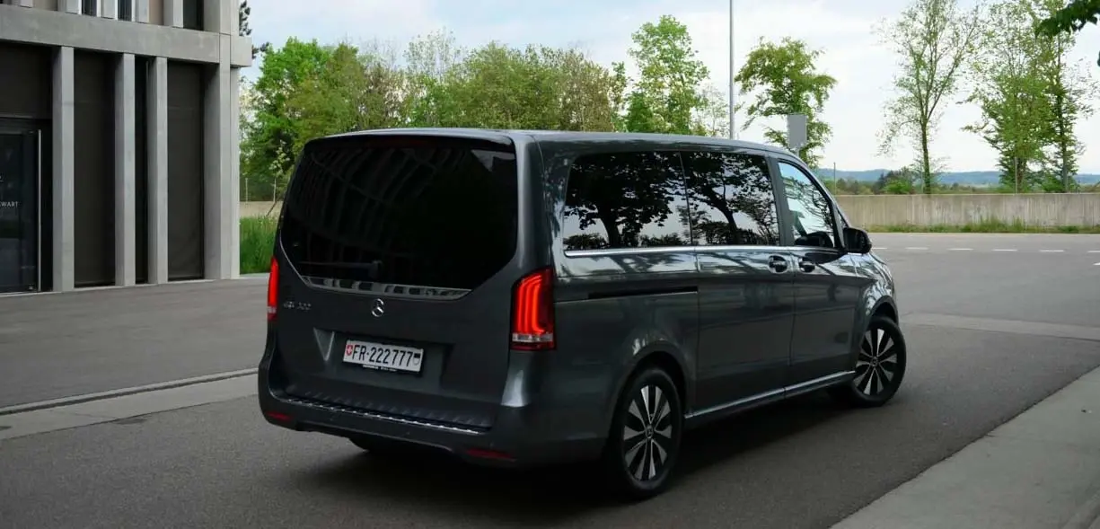 Mercedes Benz EQV 300 1