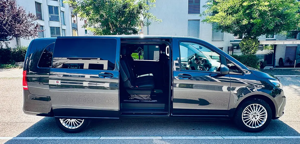 Mercedes Benz Minivan 4×4 3