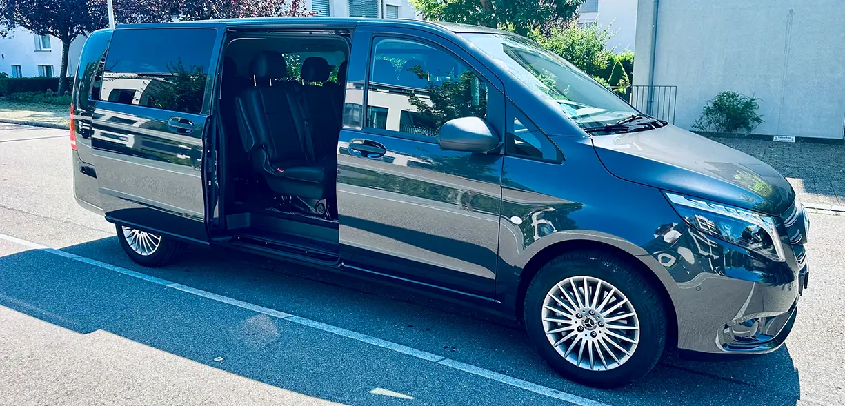 Mercedes Benz Minivan 4×4 5