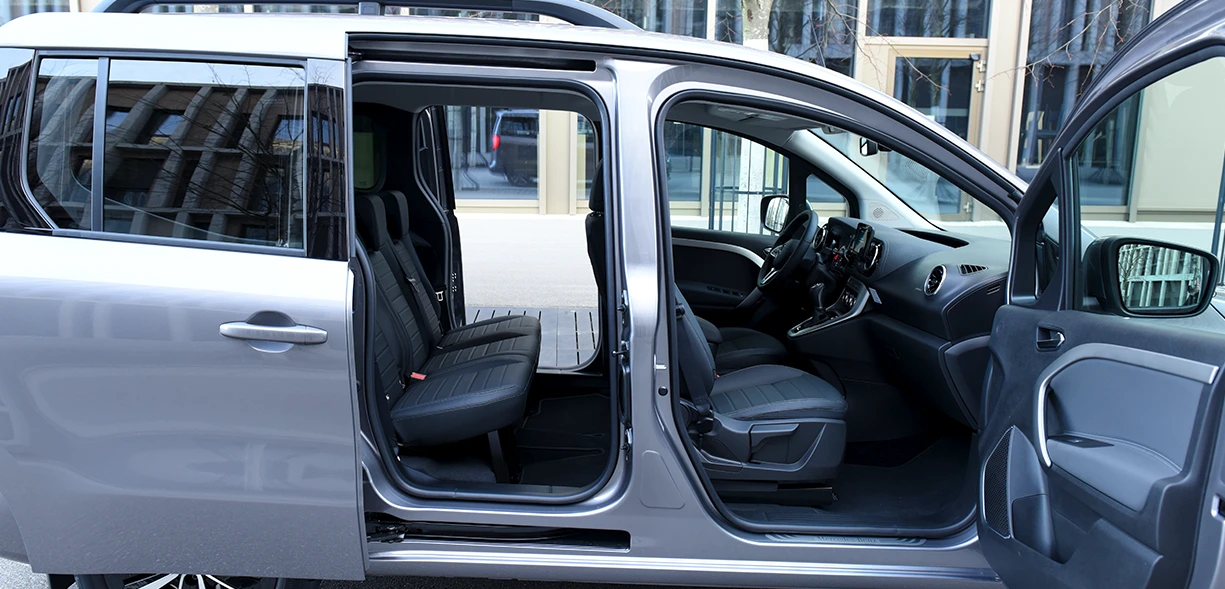 Mercedes Benz T Class 3