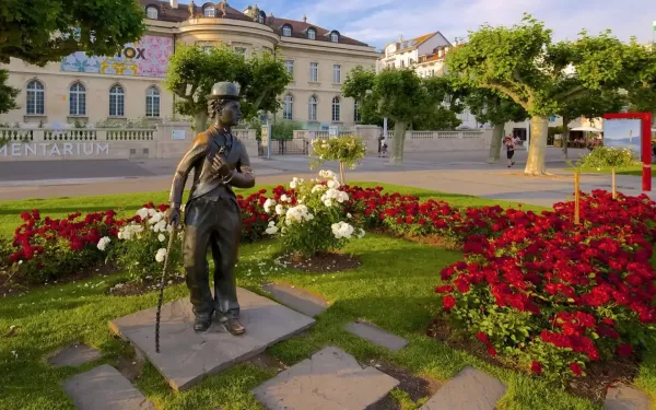 Chaplin Statue