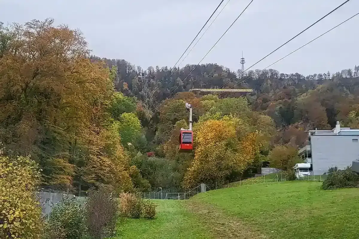 adliswil-felsenegg-cable-car-zurich1