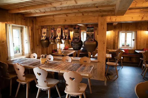 Buvette Chez Boudji - A Wooden Chalet