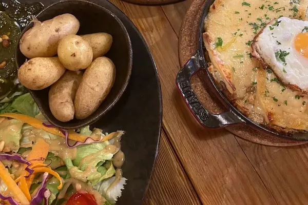 Chez Boudji Restaurant