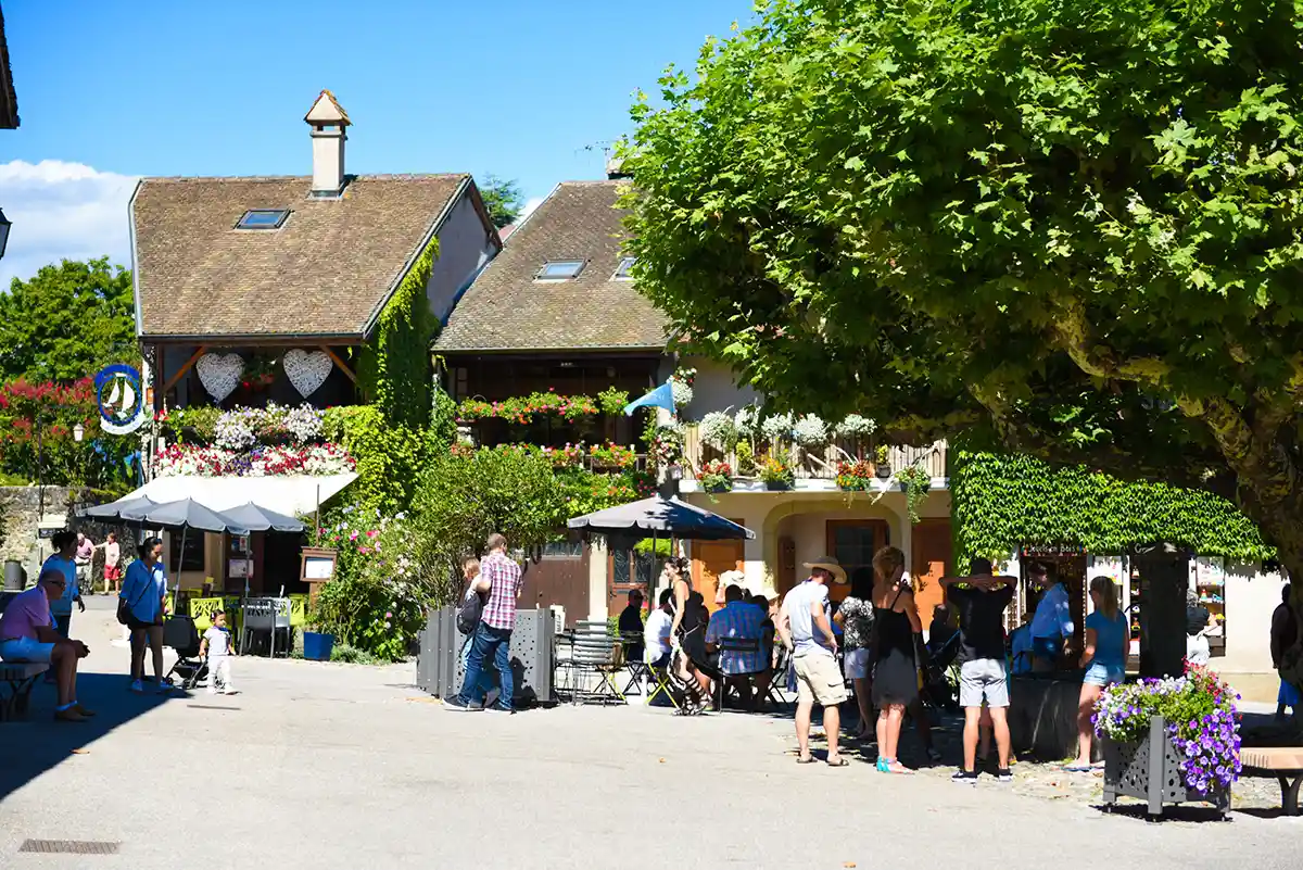Scenic Stroll in Yvoire